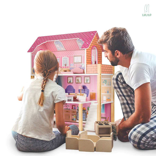 Domek dla lalek duży drewniany LULILO Tulipo różowy 70cm - dziewczynka i tata w trakcie zabawy